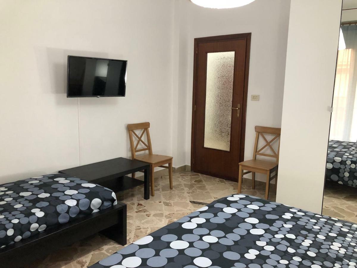 Casa Vacanza Cefalu Apartment ภายนอก รูปภาพ